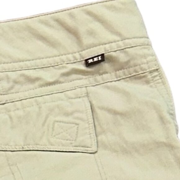 REI Khaki Cargo 9" Shorts Size 16 Outdoors Hiking‎ Lightweight Summer - Picture 7 of 11